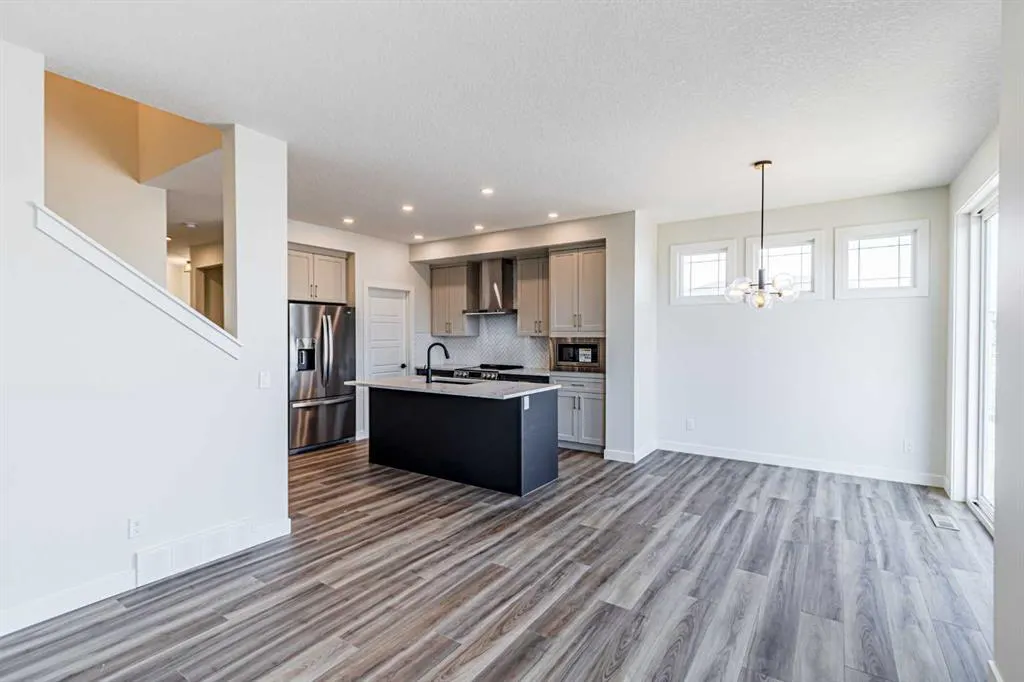34 Amblefield Heights NW