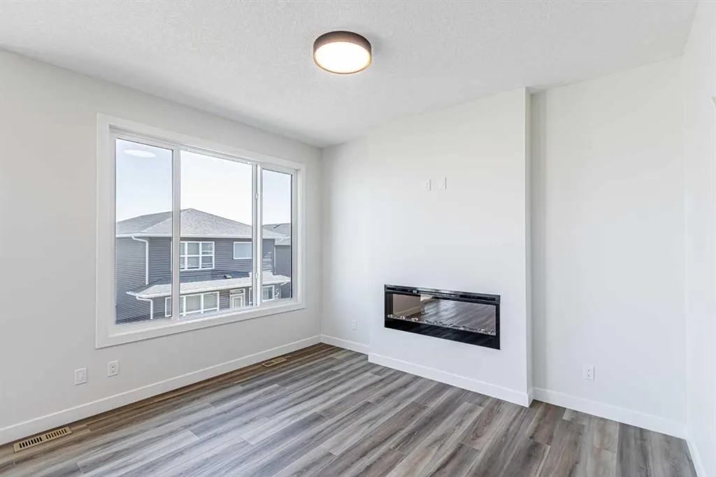 34 Amblefield Heights NW