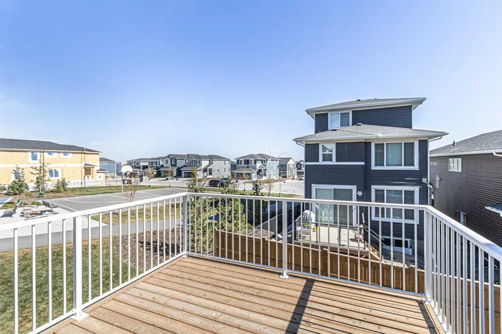 34 Amblefield Heights NW