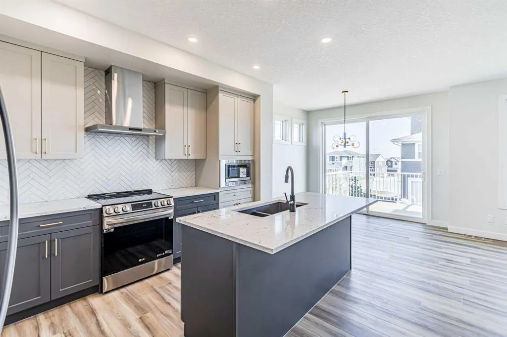 34 Amblefield Heights NW