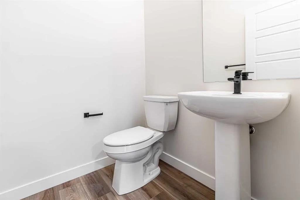 34 Amblefield Heights NW