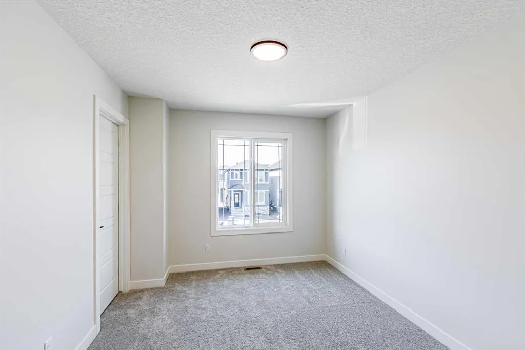 34 Amblefield Heights NW