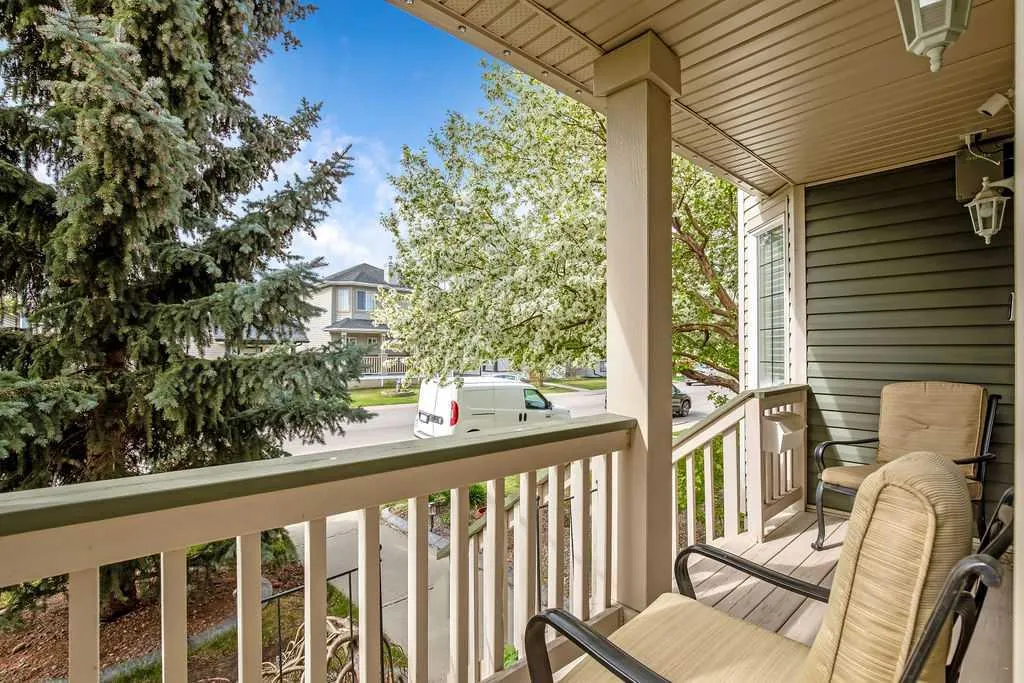 17 Luxstone Crescent SW