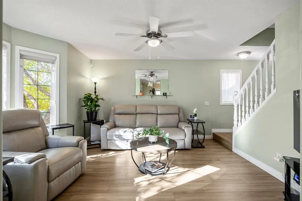 17 Luxstone Crescent SW