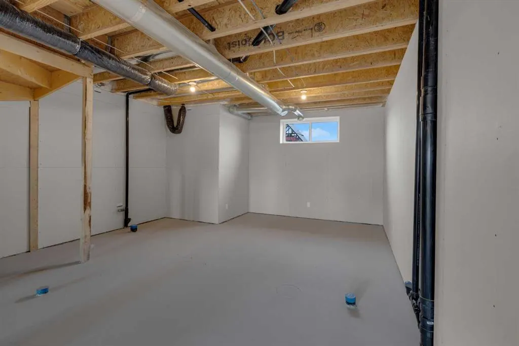 567 Carrington Boulevard NW