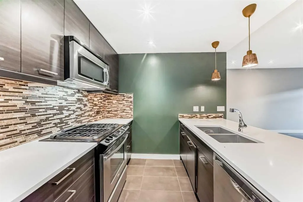 1741 36 Avenue SW, #2