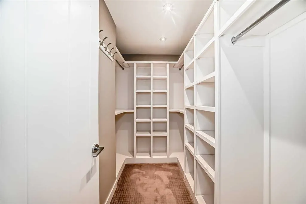 1741 36 Avenue SW, #2