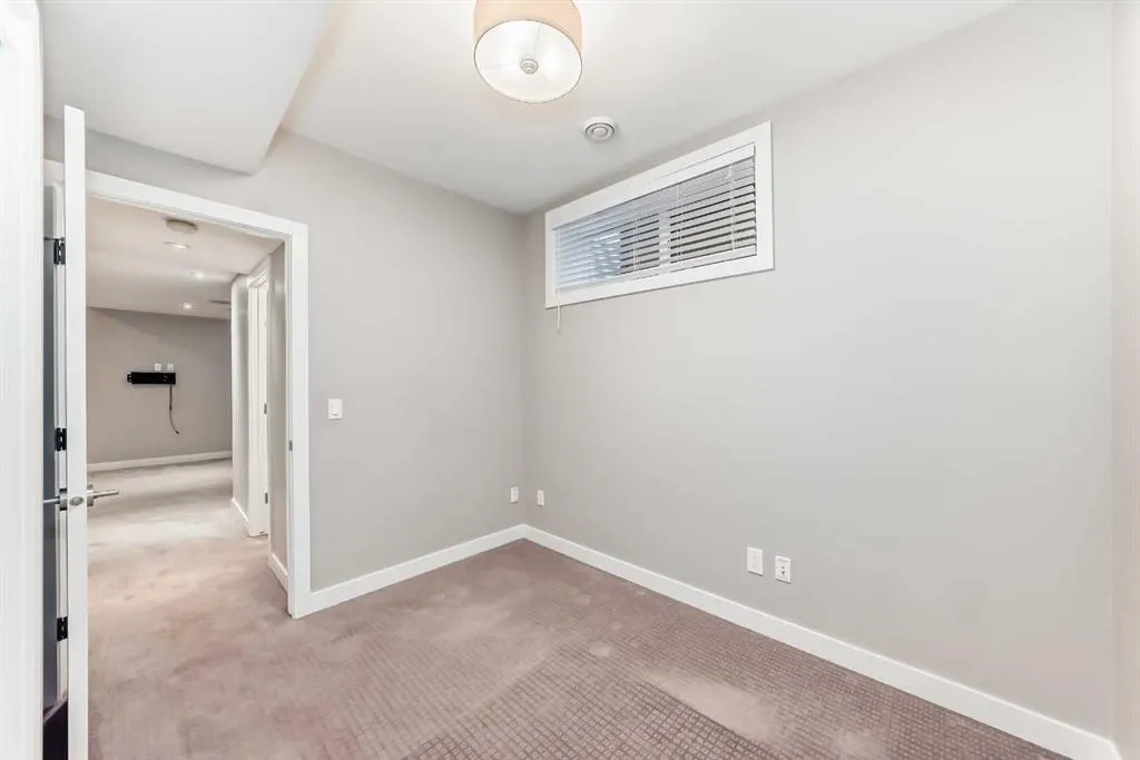 1741 36 Avenue SW, #2