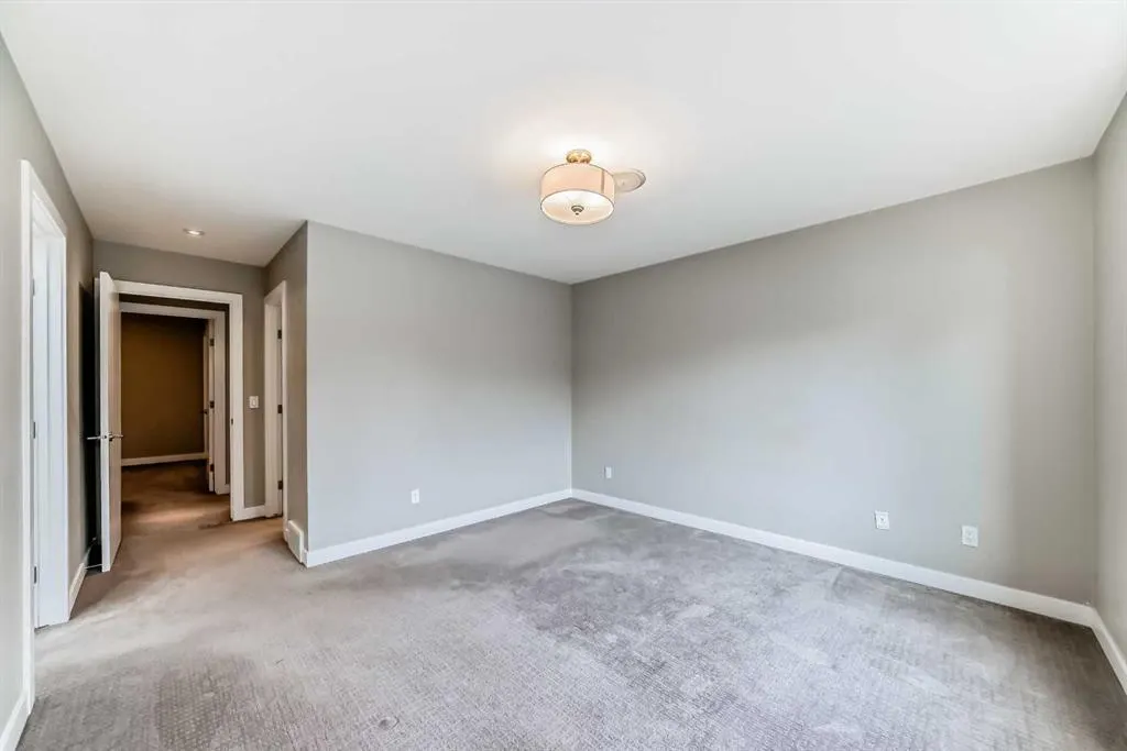 1741 36 Avenue SW, #2