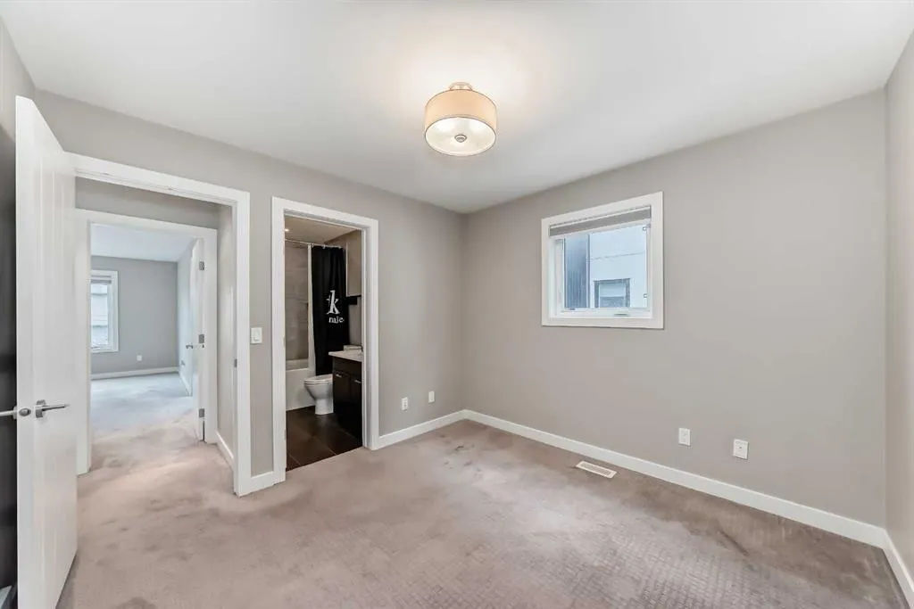 1741 36 Avenue SW, #2
