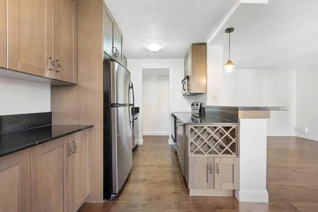 733 14 Avenue SW, #403