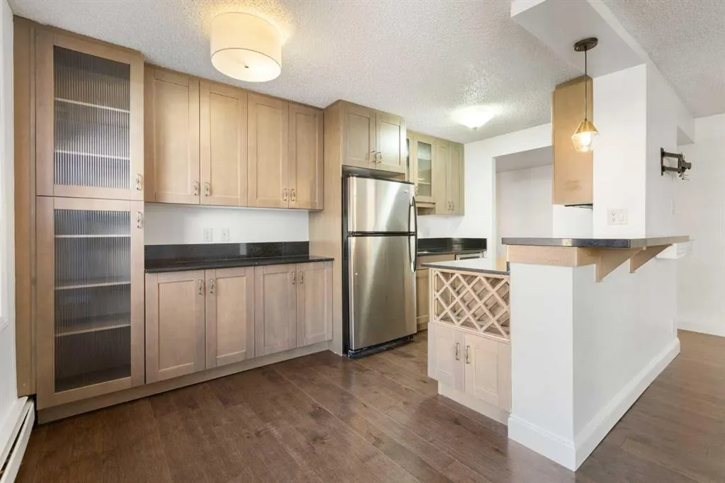 733 14 Avenue SW, #403
