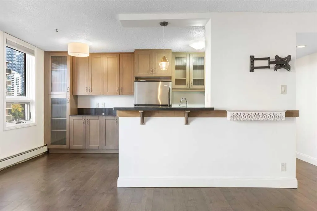 733 14 Avenue SW, #403