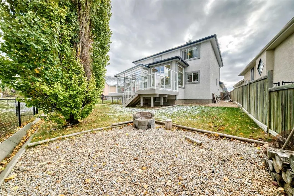151 Cranwell Close SE