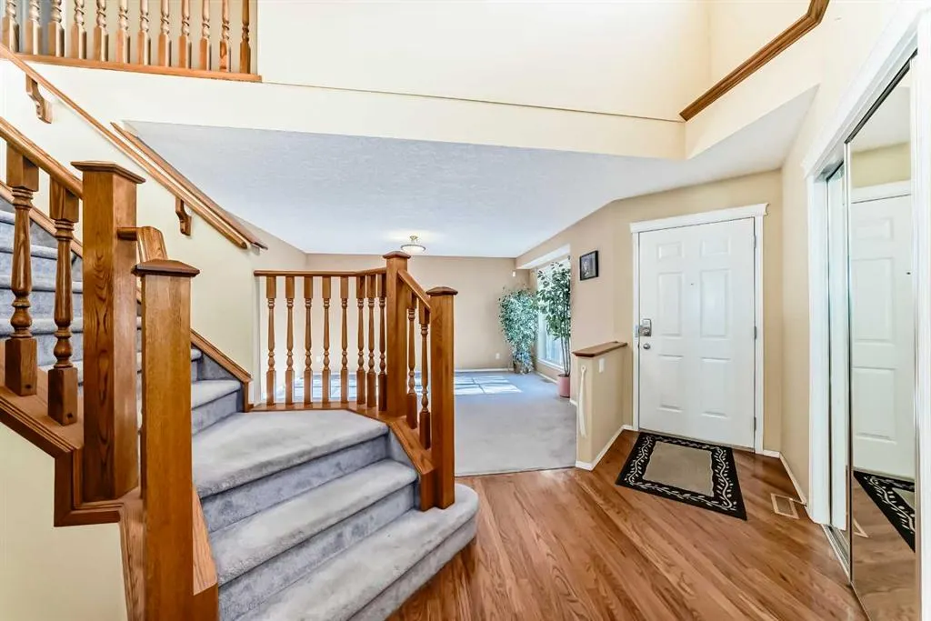 151 Cranwell Close SE