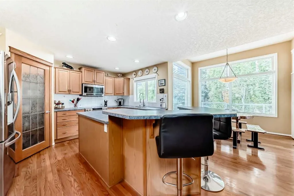151 Cranwell Close SE