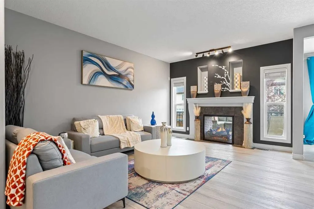 337 Bridleridge View SW