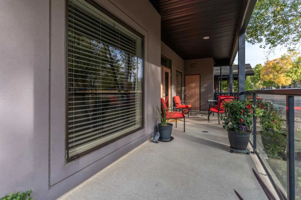 4816 52 Street, #103