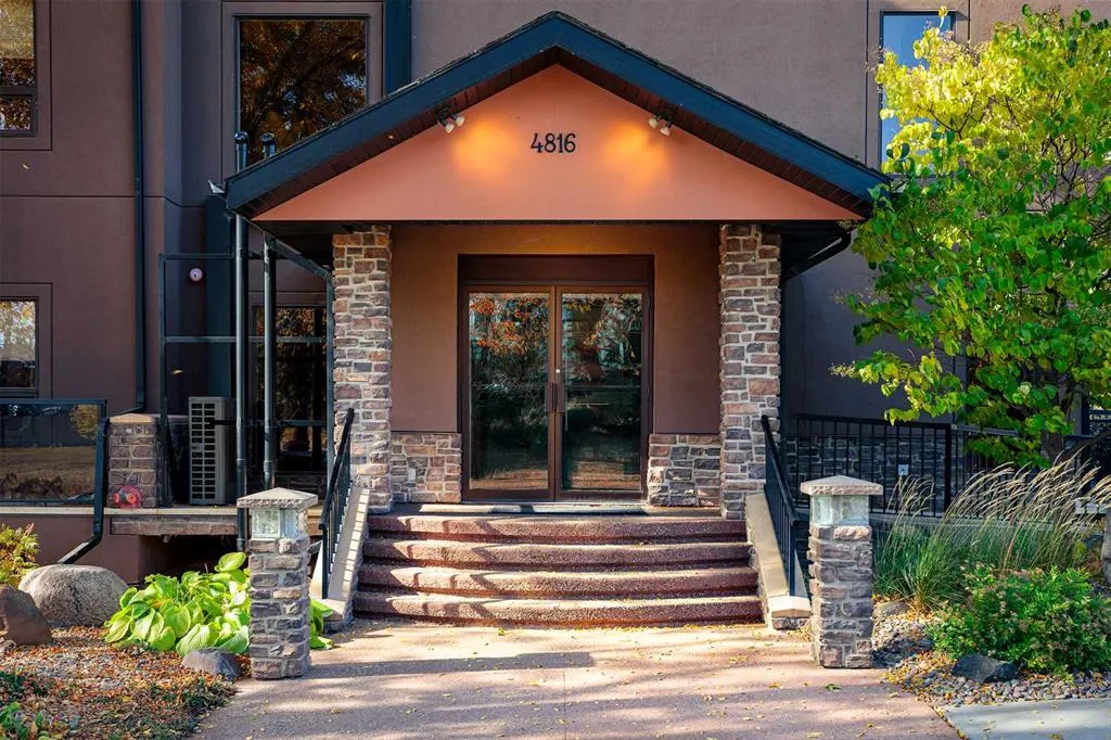 4816 52 Street, #103
