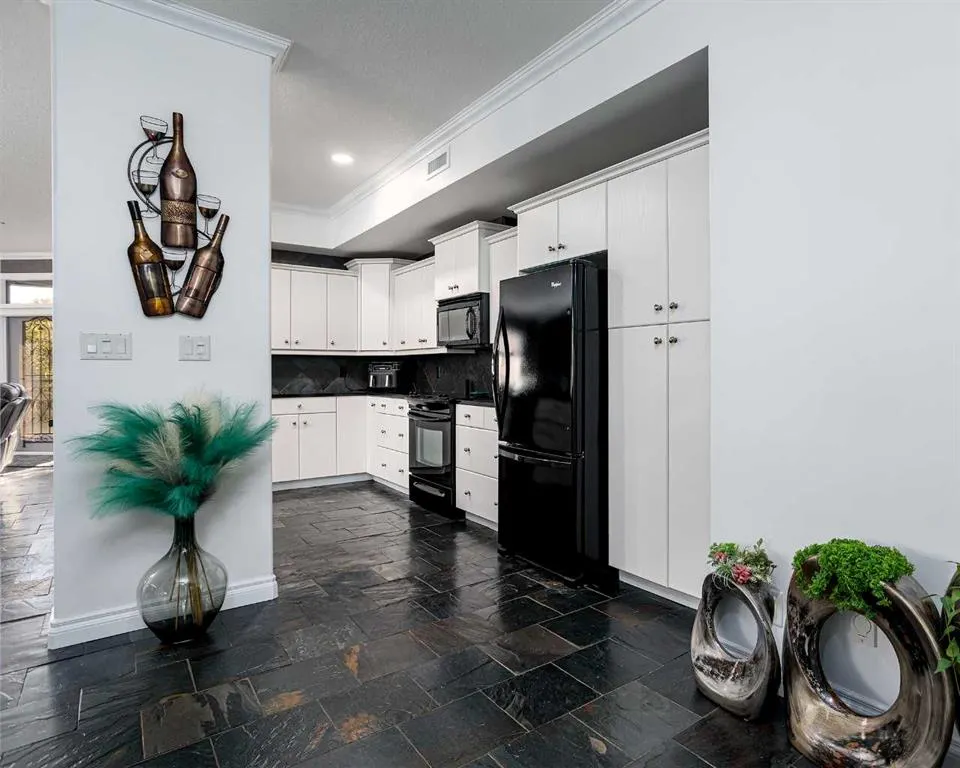 4816 52 Street, #103