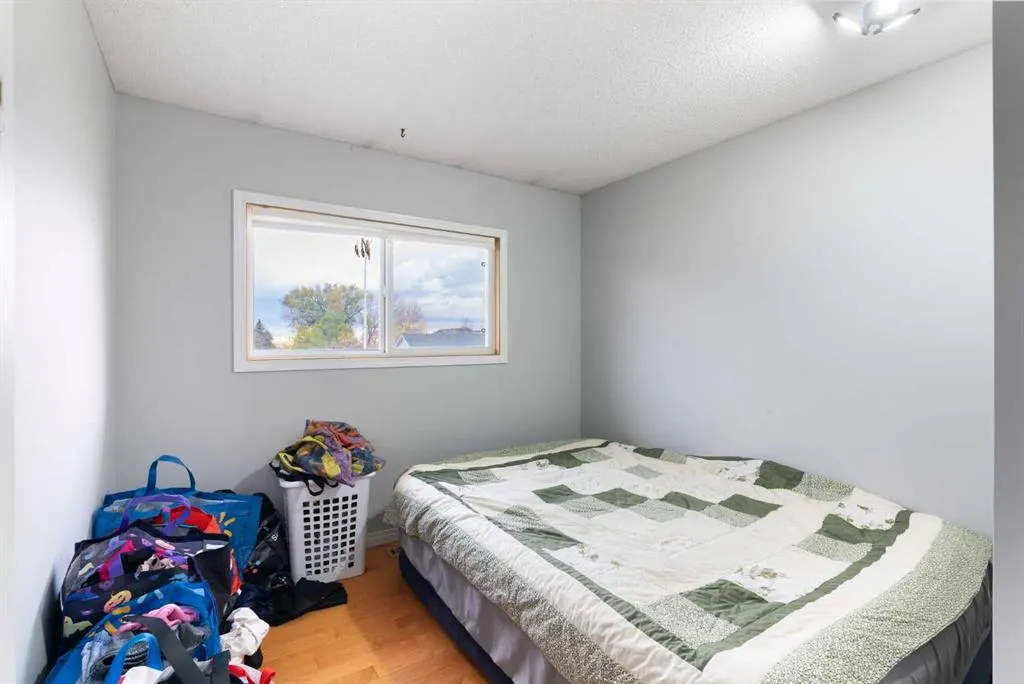 136 Beaumont Crescent
