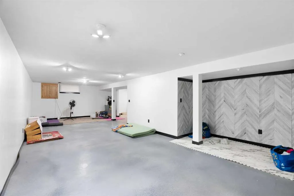 136 Beaumont Crescent