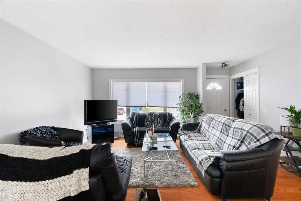 136 Beaumont Crescent
