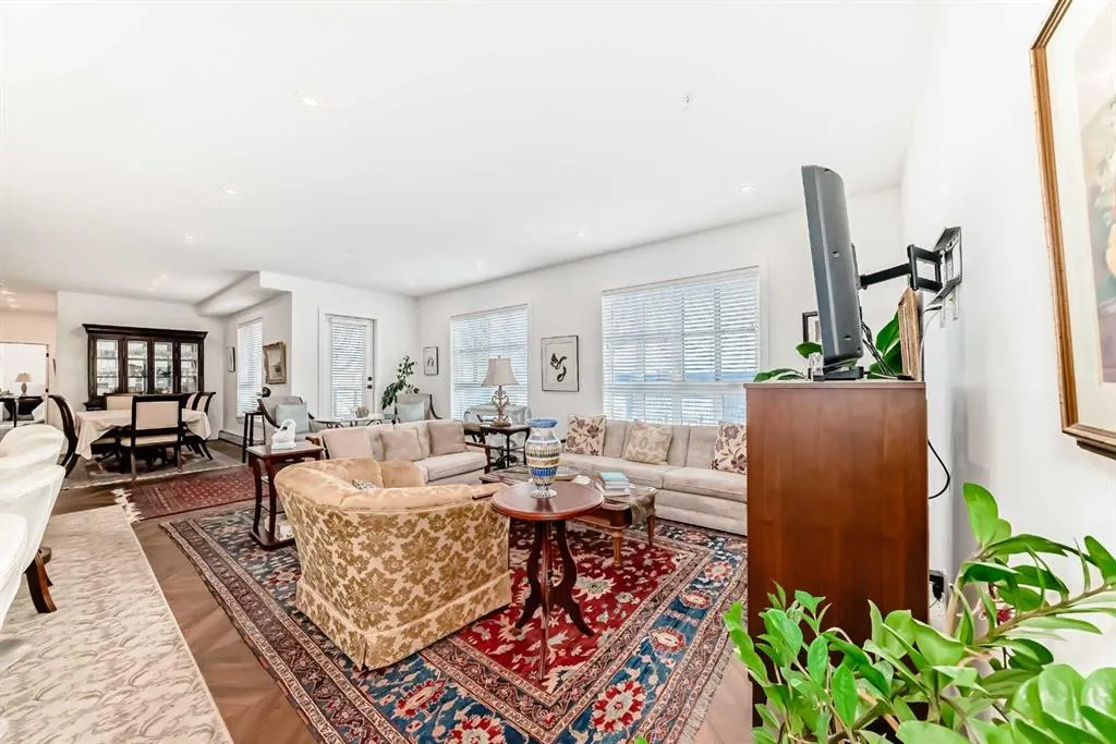 4275 Norford Avenue NW, #407