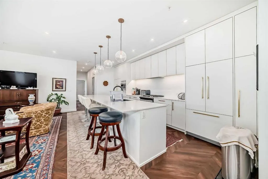 4275 Norford Avenue NW, #407