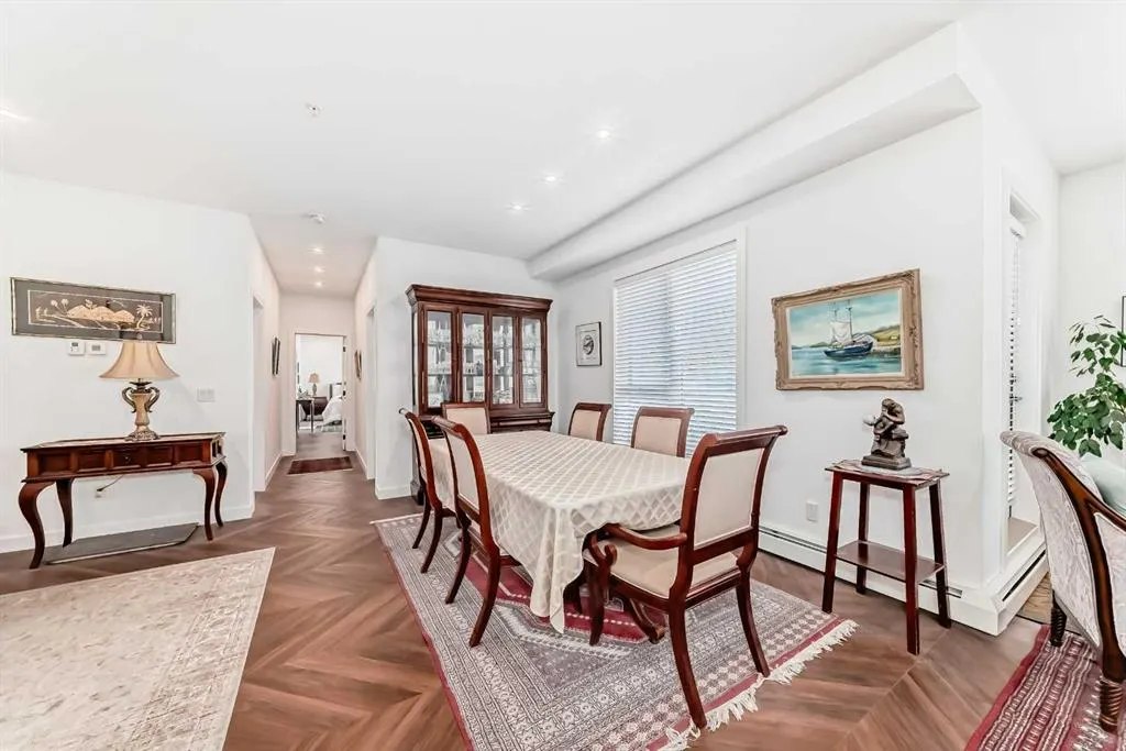 4275 Norford Avenue NW, #407