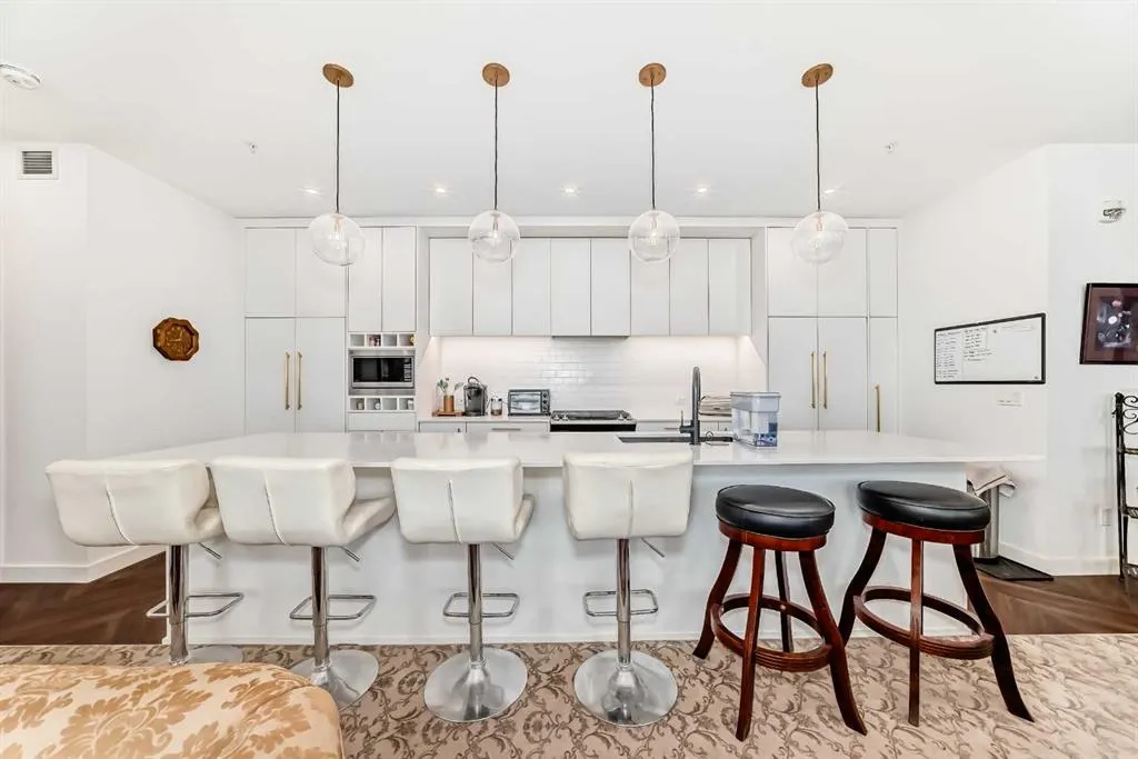 4275 Norford Avenue NW, #407