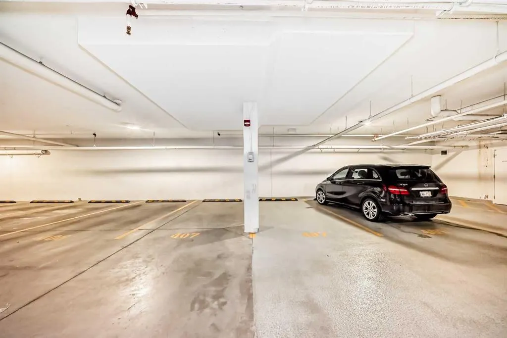 4275 Norford Avenue NW, #407