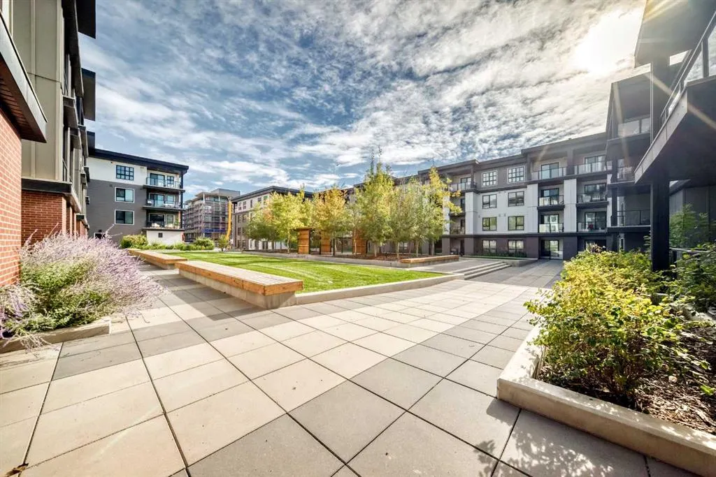 4275 Norford Avenue NW, #407