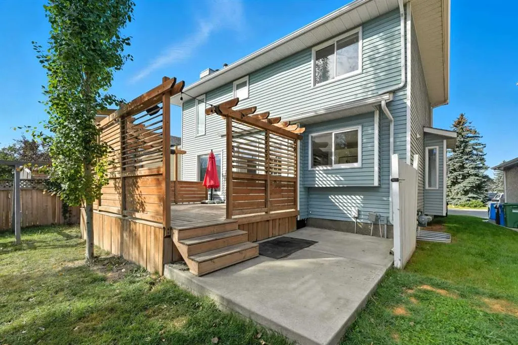 161 Douglasbank Way SE