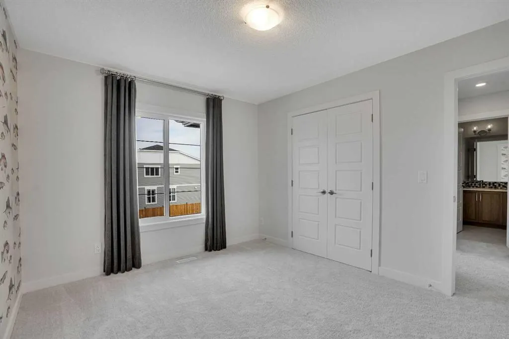 379 Chelsea Passage