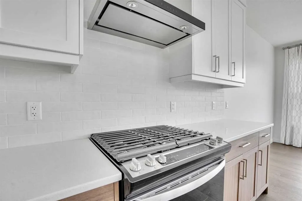 379 Chelsea Passage