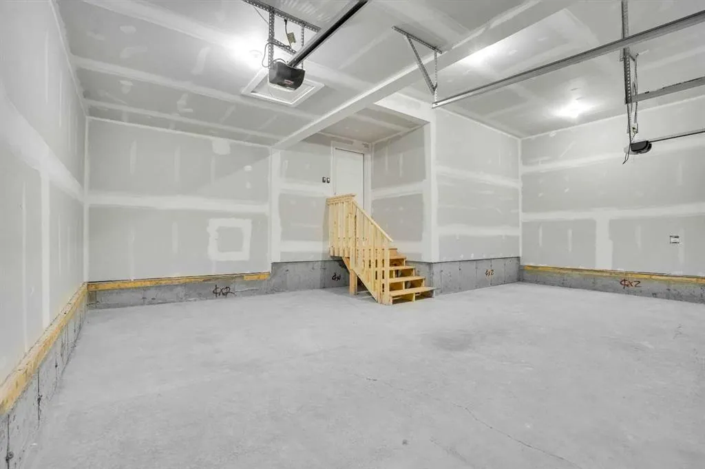 379 Chelsea Passage