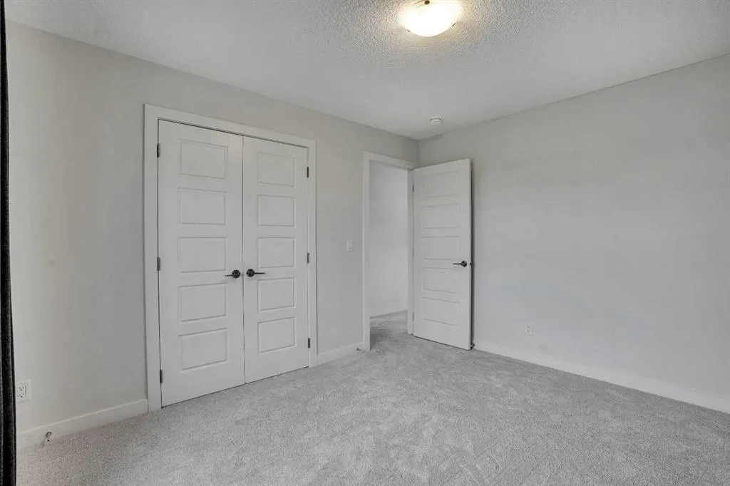 379 Chelsea Passage