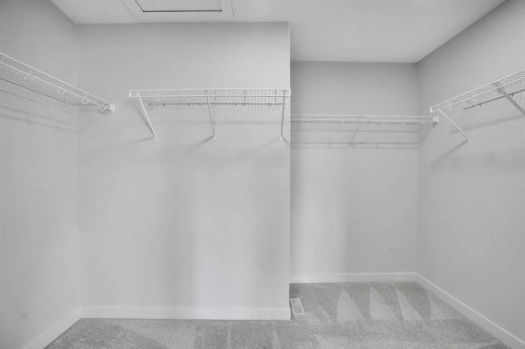379 Chelsea Passage