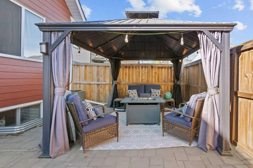 103 Masters Heights SE