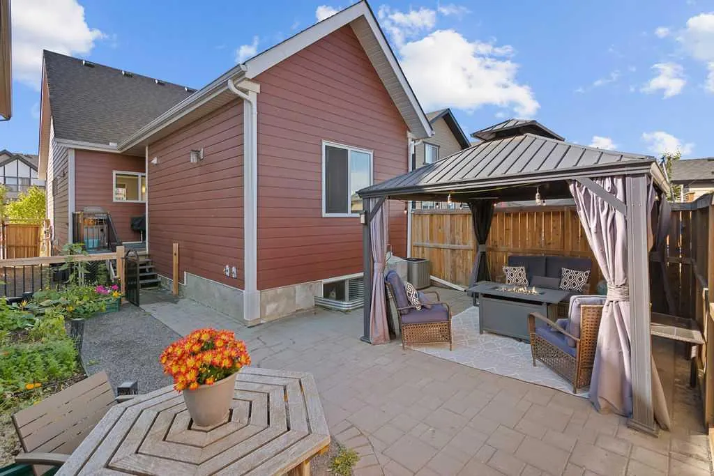 103 Masters Heights SE