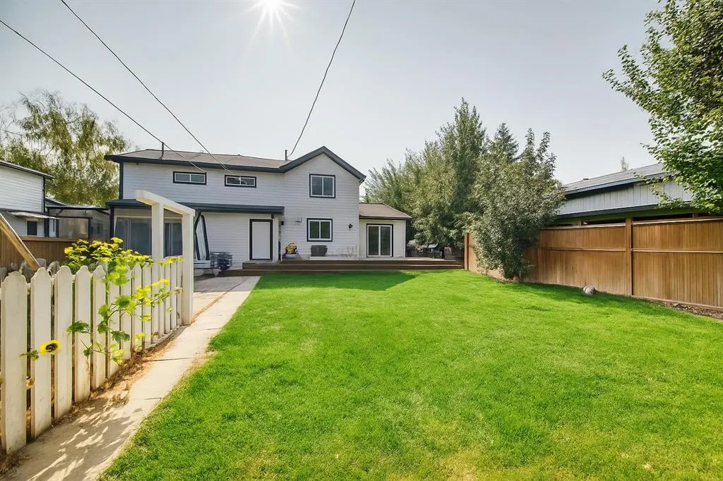 207 Milnes Street Nobleford Street