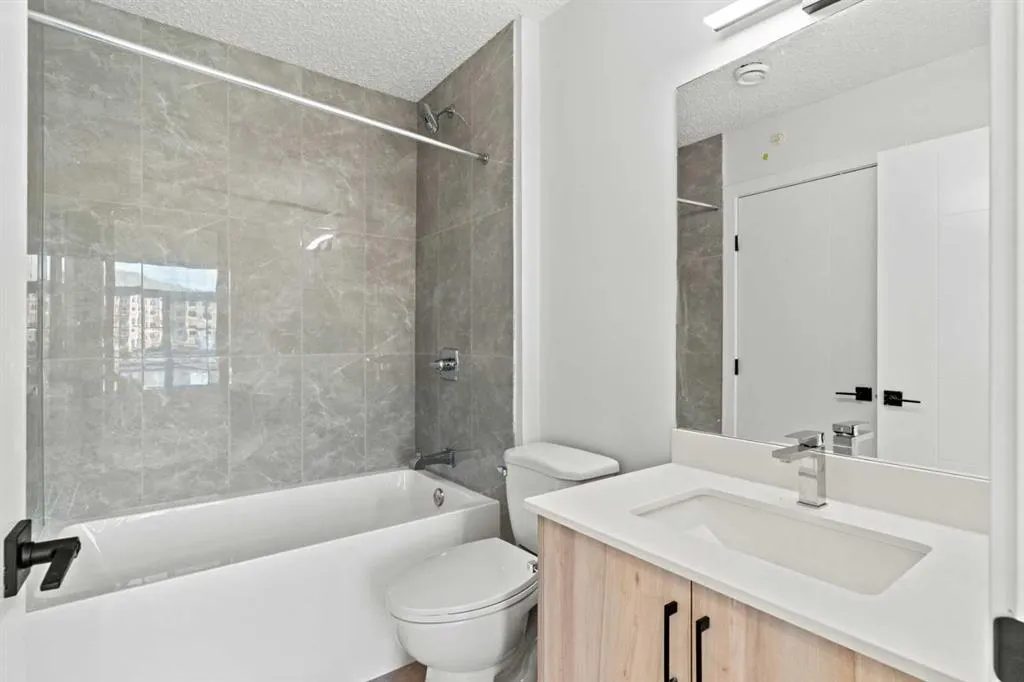 156 Park Street, #109