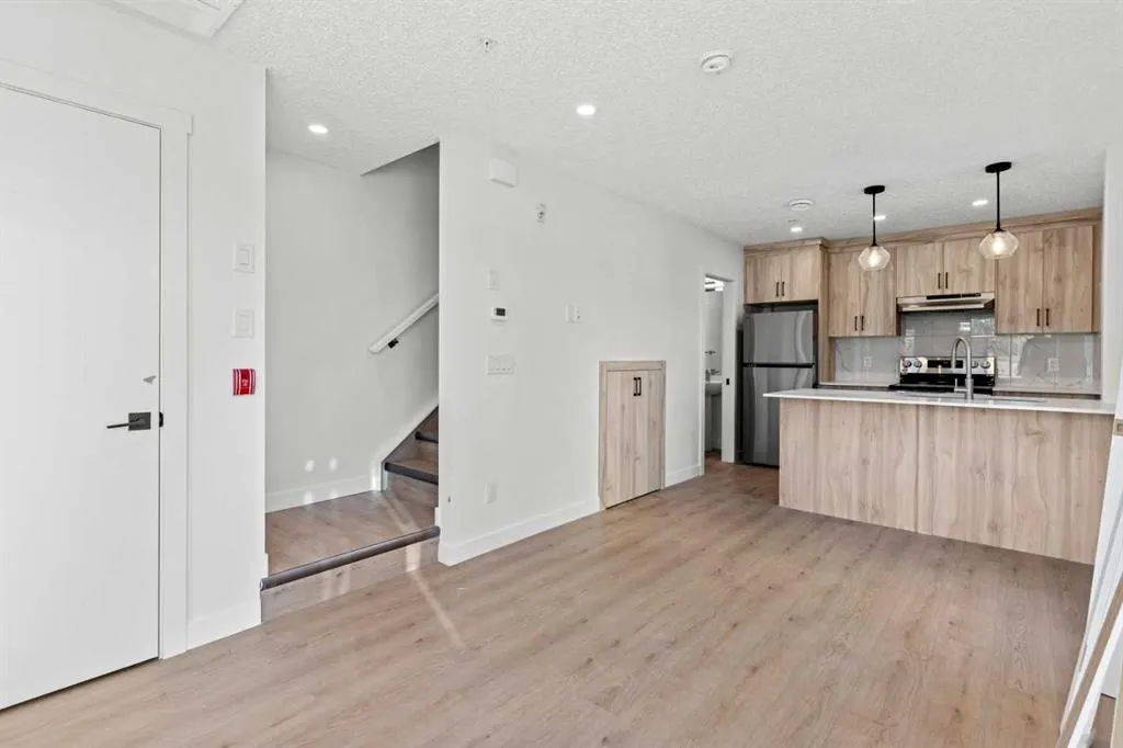 156 Park Street, #109