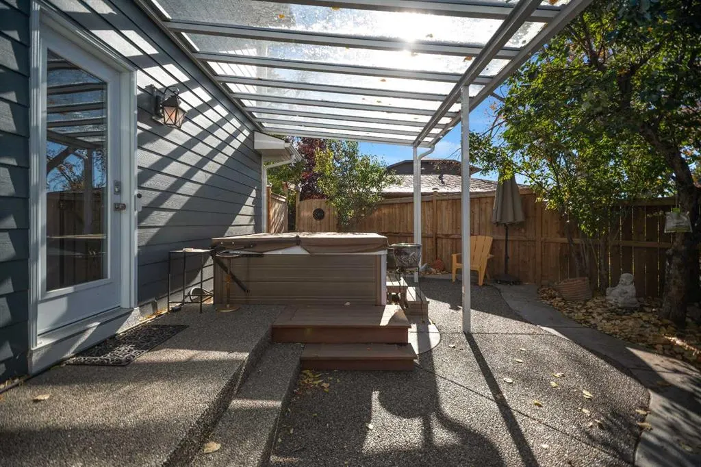 129 Midridge Place SE