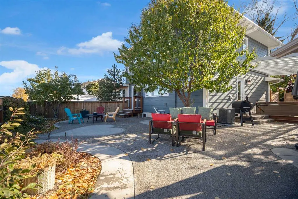129 Midridge Place SE