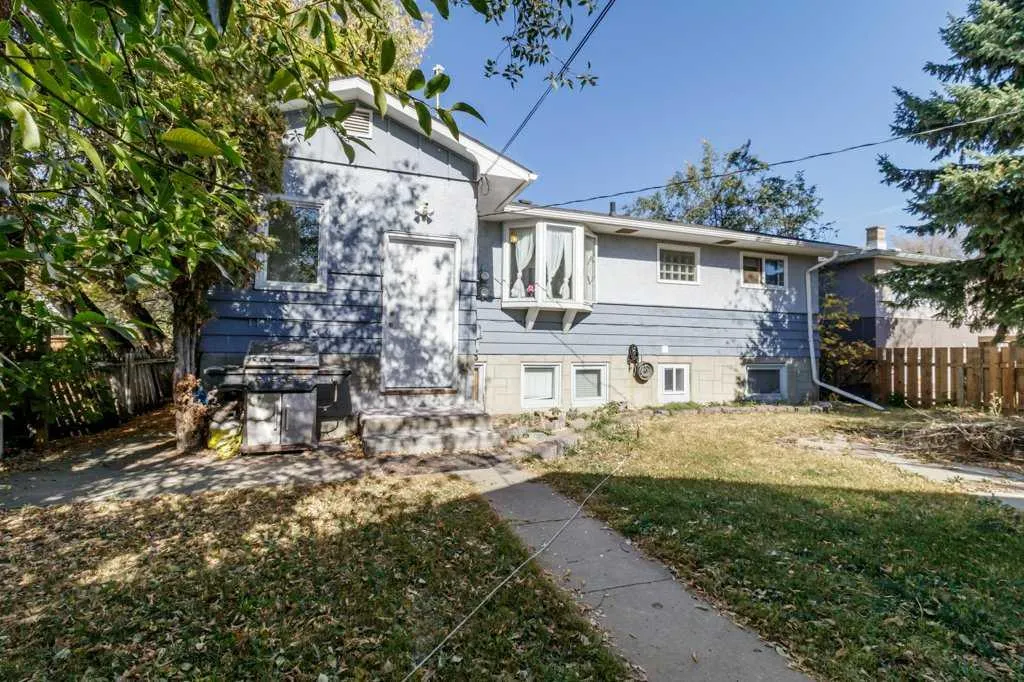 3719 50 Street