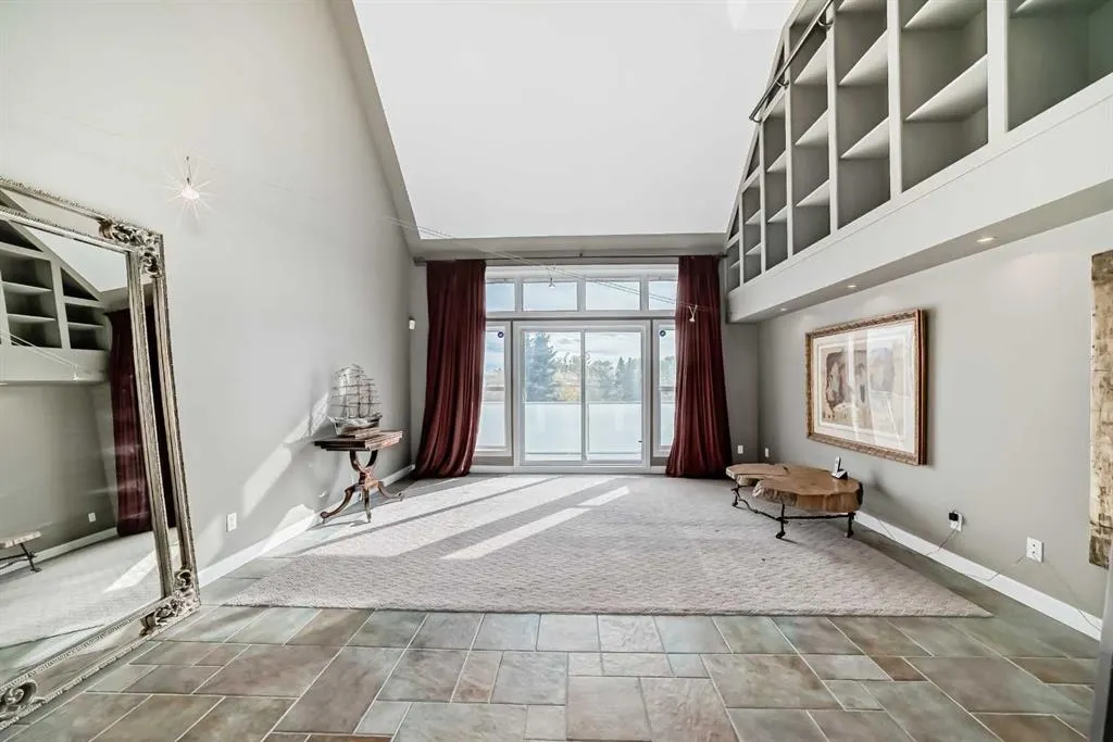 1505 27 Avenue SW, #206