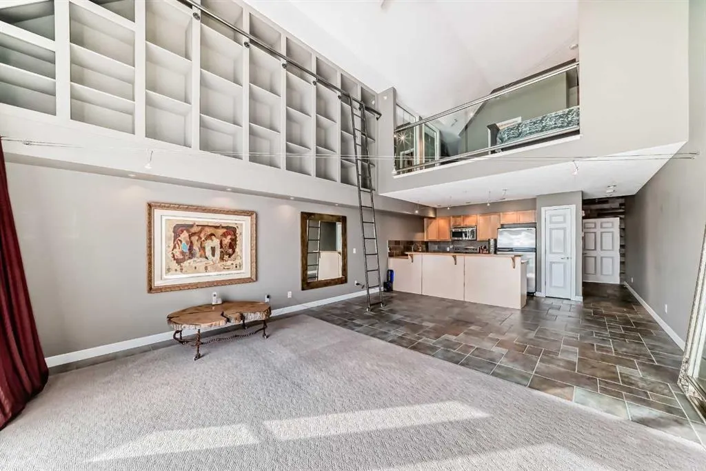 1505 27 Avenue SW, #206