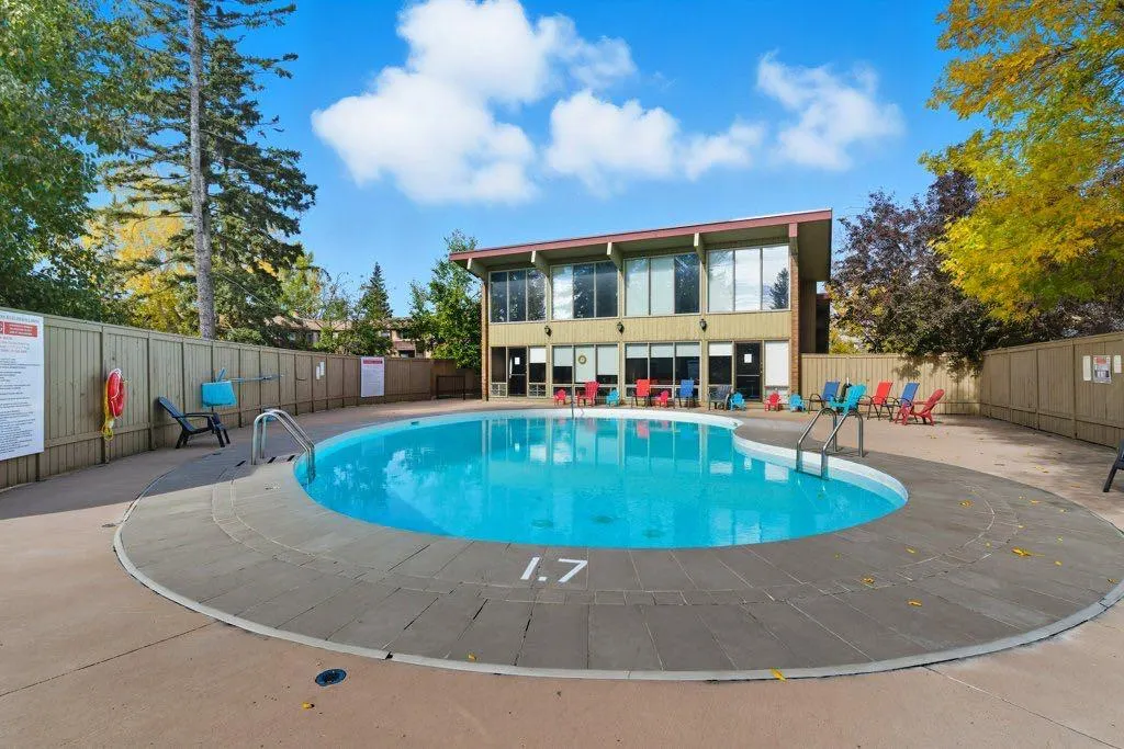8948 Elbow Drive SW, #512